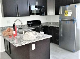 1807 S Broad St #3F, Philadelphia, PA 19148