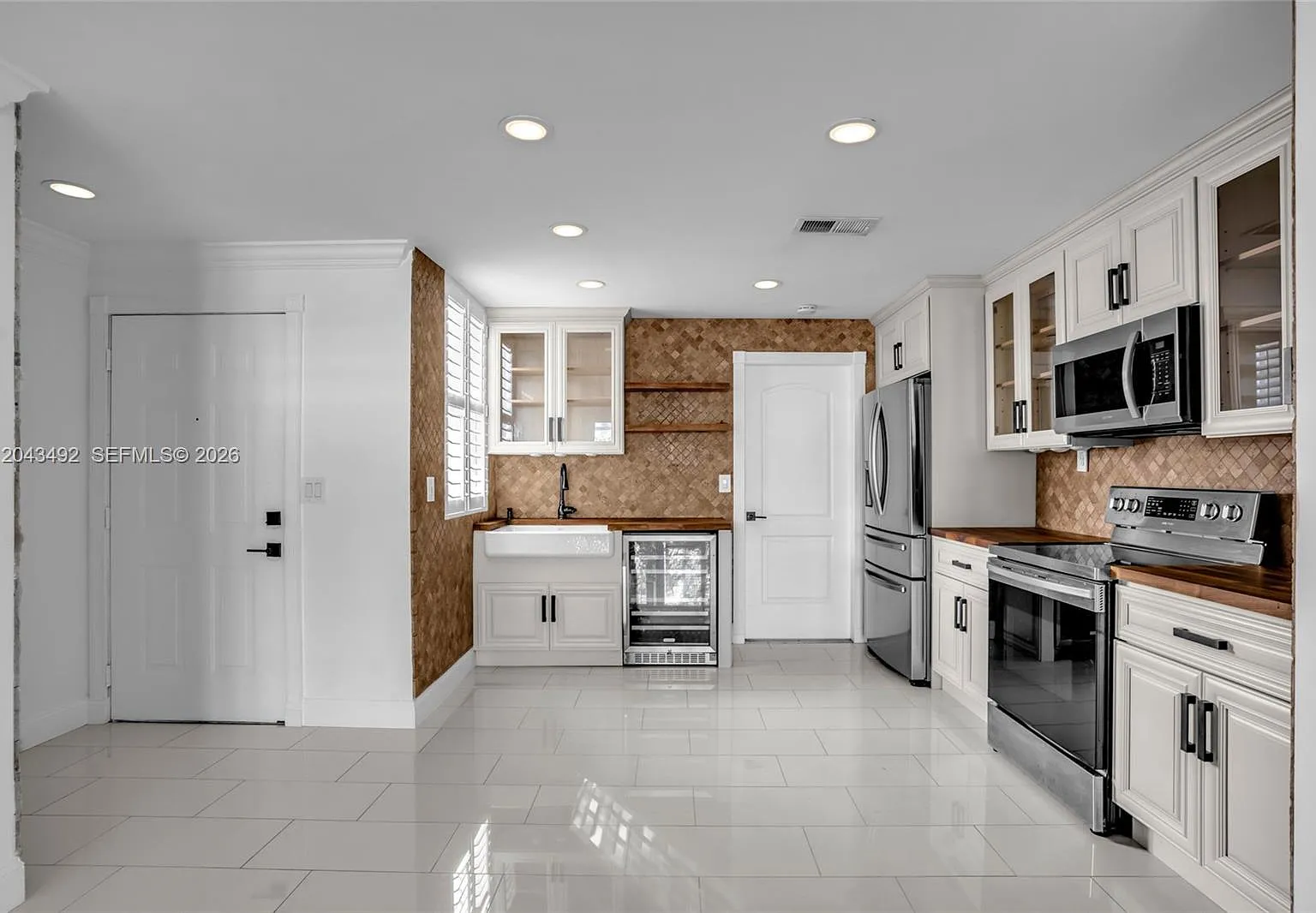 Sectors 3 & 4 Boundary Pl — Photo 3