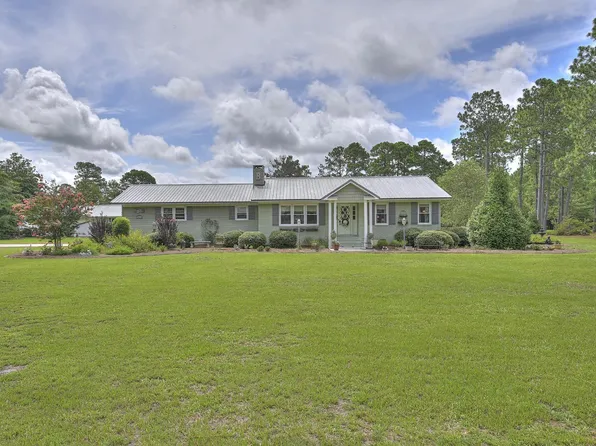 1727 2nd St., Loris, SC 29569