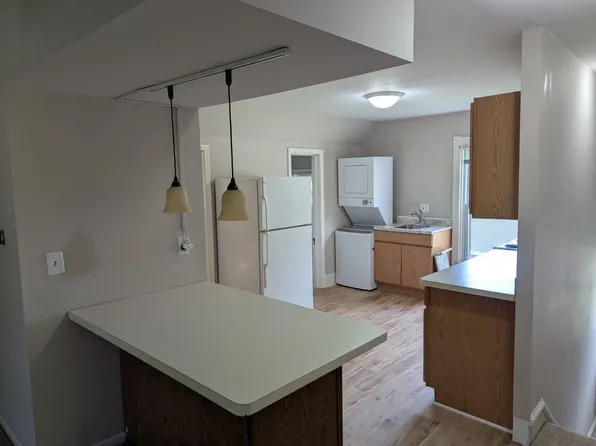 8025 5th St APT 2, Dexter, MI 48130
