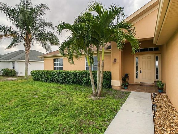 4th image of 1322 NW 12th St