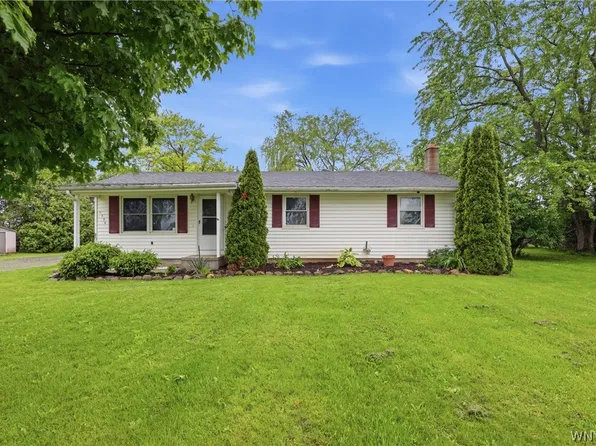 5594 Walkers Corners Rd, Byron, NY 14422