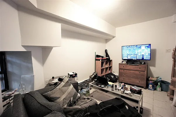 Rented by Compass | media 8