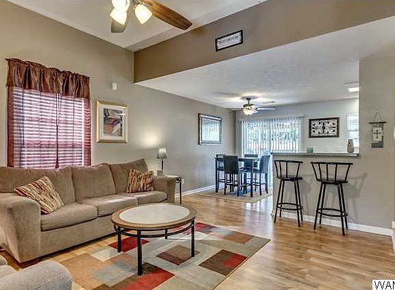 4th image of 15481 Woodridge Ln