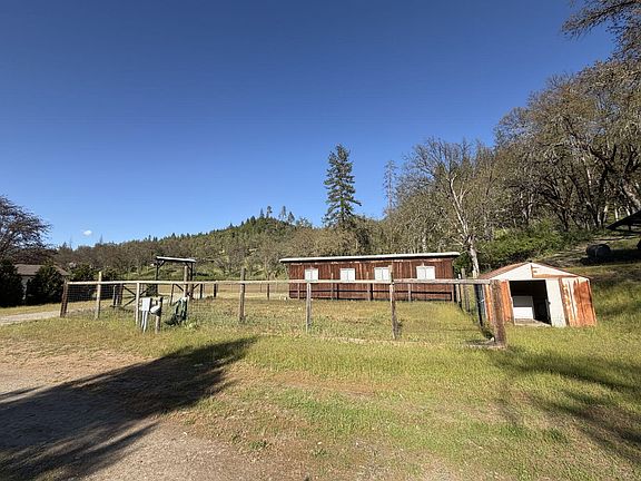 3rd image of 550 Brown Canyon Rd