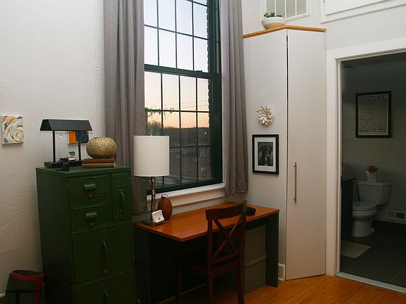 5th image of 200 Lincoln Ave Suite 228