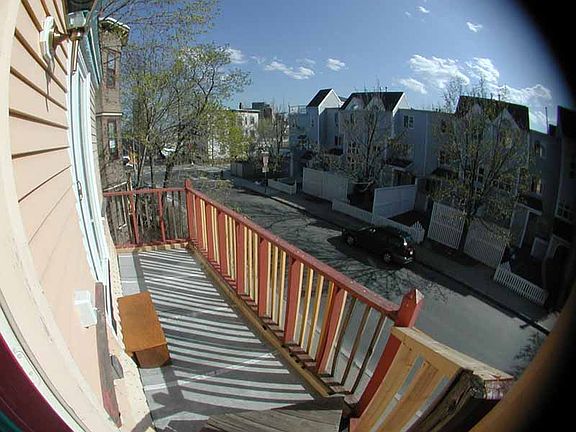 4th image of 588 Putnam Ave Unit F