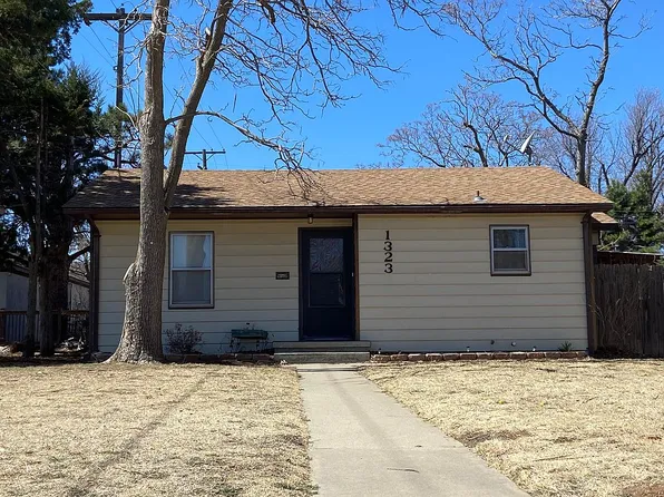 1323 15th St, Woodward, OK 73801