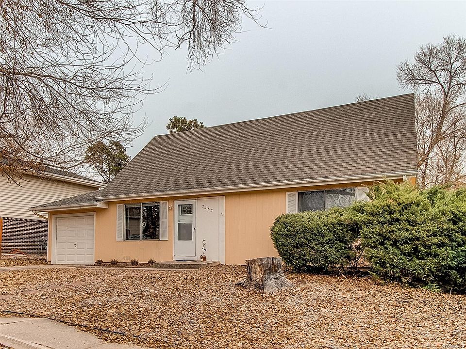 1st image of 2067 Fernwood Dr