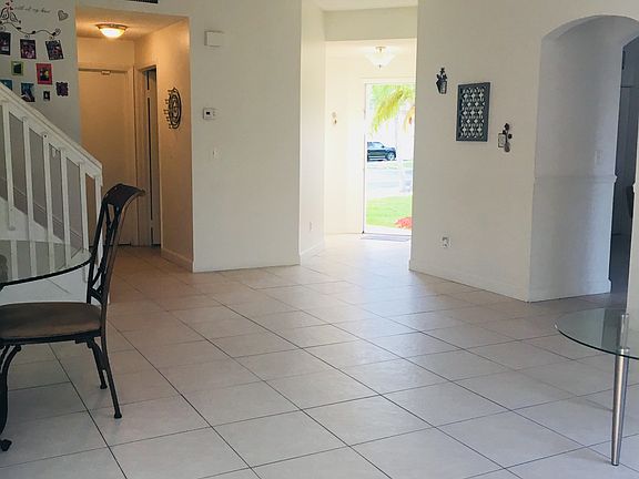 4th image of 20766 NW 1st Ct