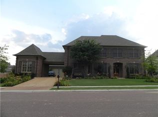 839 Elm Grove Cir, Collierville, TN 38017