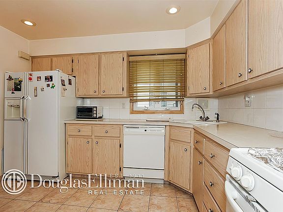 2nd image of 8409 149th Ave #0