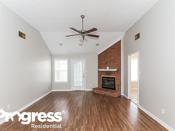 3rd image of 9626 Wood Green Ln