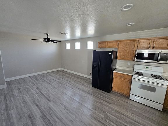 2nd image of 5270 Paradise Skies Ave