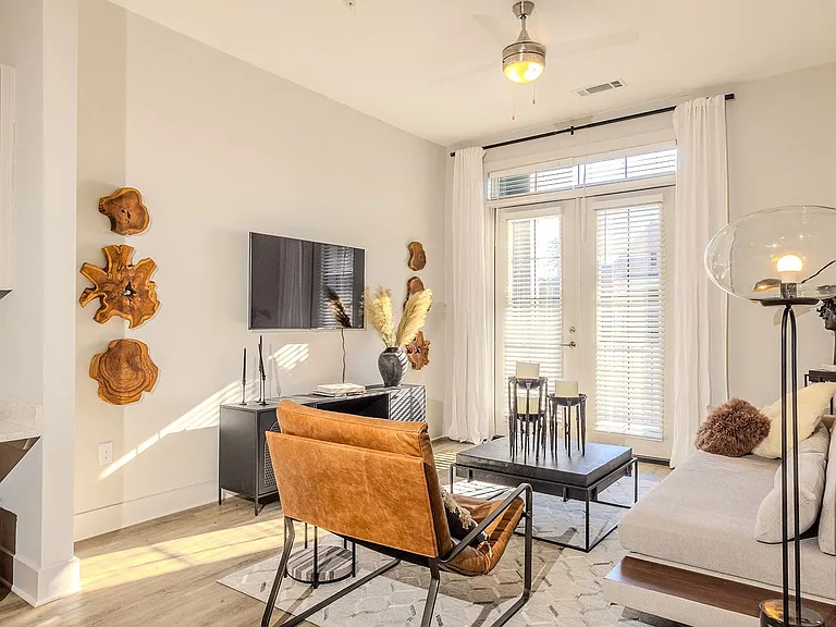 Tessa Matthews Homes, Townhomes and Apartments — Photo 35