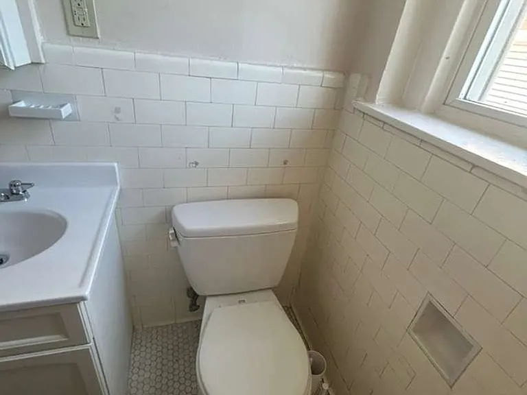 182 Elm St — Photo 14