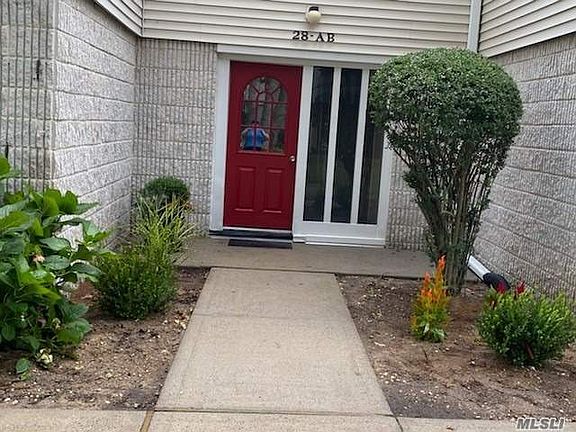 4th image of 28 Richmond Blvd S #1B