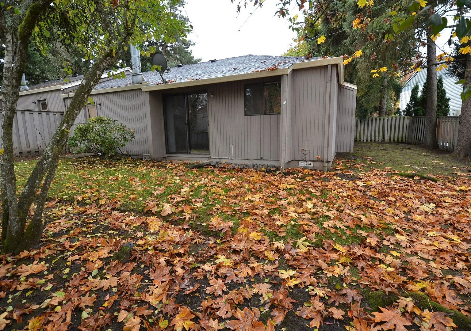 Charming 2-bedroom Townhome Near Downtown Beaverton! — Photo 1