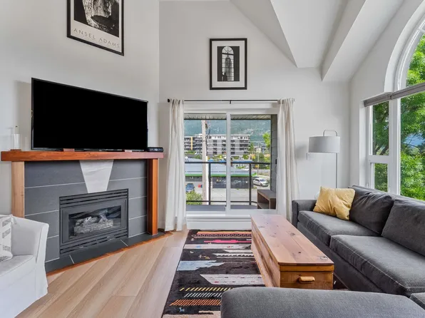 1466 Pemberton Ave #312, Squamish, BC V8B 0K1