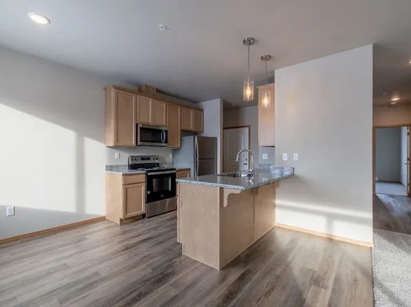 Sutton Place Apartments