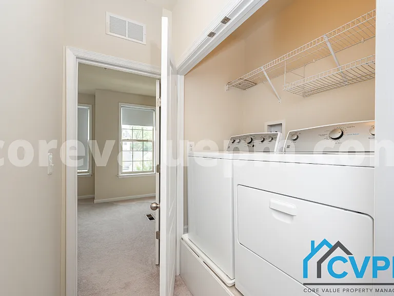 1216 Acorn Ln — Photo 23