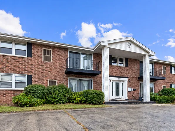 7900 S 83rd Ct APT 2, Justice, IL 60458
