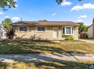 39250 Northampton St, Westland, MI 48186