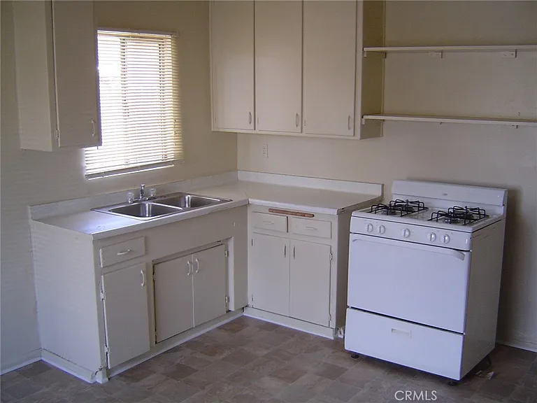 5054 Hill Pl — Photo 4