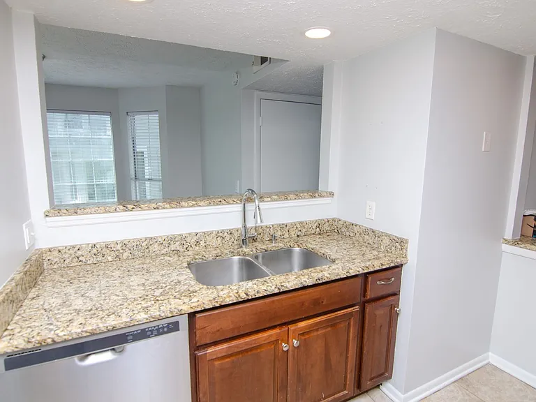 5736 Brentwood Meadows Cir — Photo 9