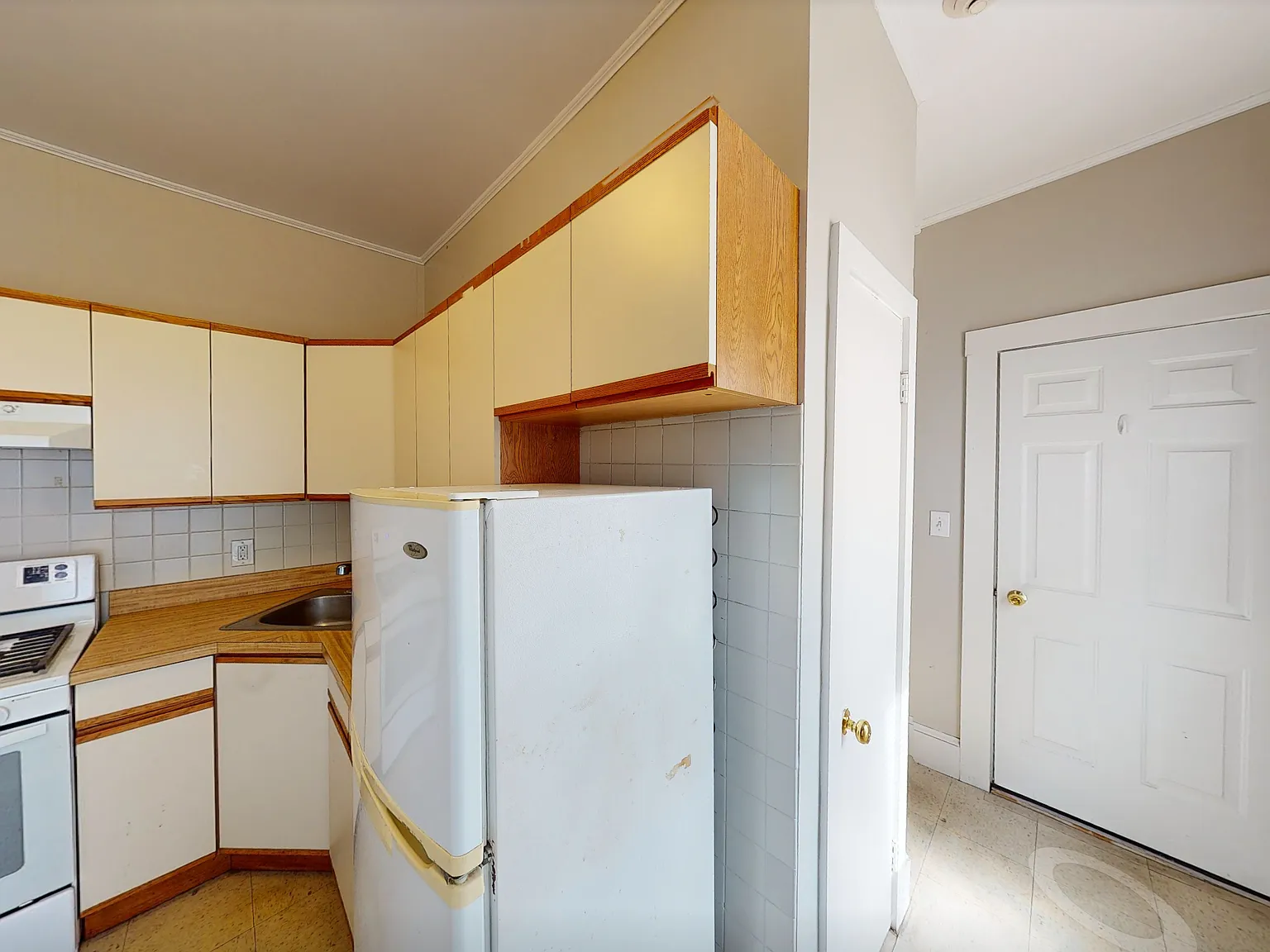 222 Banks St — Photo 4