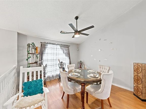 4th image of 5922 Waggoner Ct