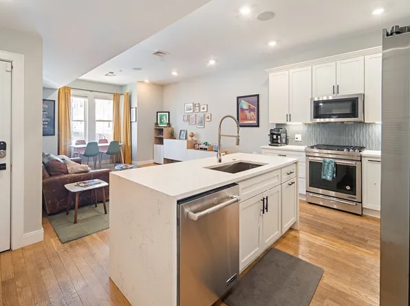 456 Meridian St Unit 1, Boston, MA 02128