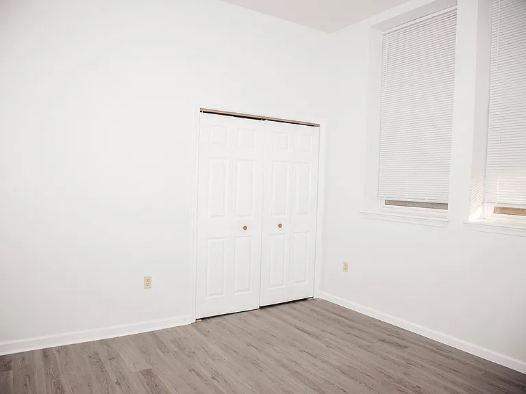 33 E Park St — Photo 33