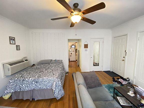 3rd image of 5531 N Kenmore Ave APT 2B