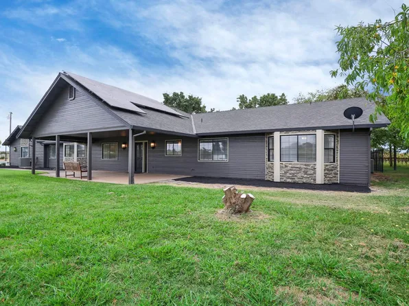 11700 E Mayers Rd, Acampo, CA 95220