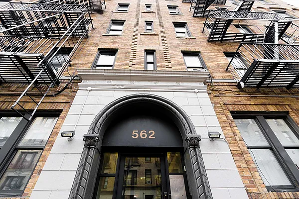 Rented by Shamco Management Corp | media 9