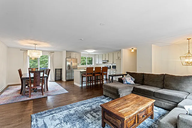 14506 NE 184th Pl — Photo 3