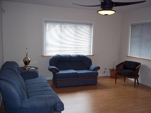 3rd image of 5019 W Fitch Ave