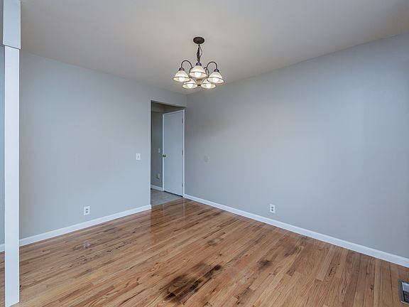 5th image of 2525 Cheshire Dr