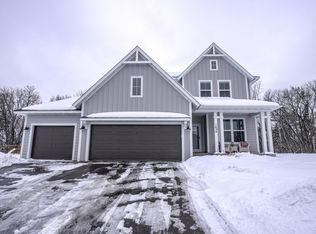 1434 Lee Cir, Hudson, WI 54016