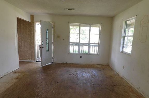 4th image of 2595 County Road 128
