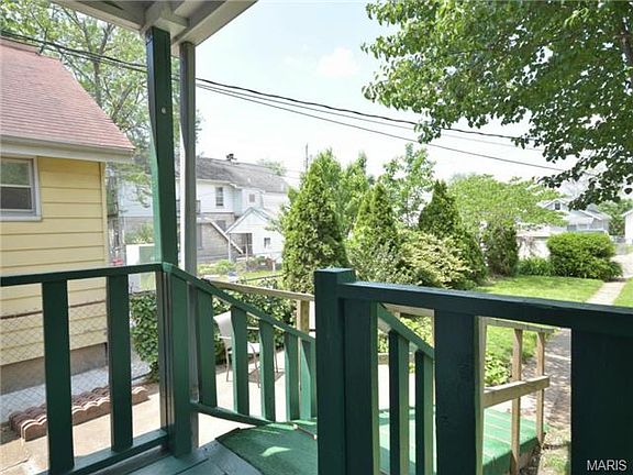 2nd image of 4425 Dewey Ave