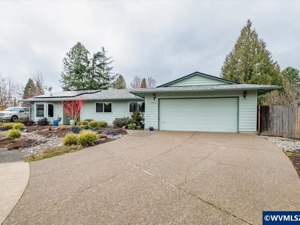 7851 SW Love Ct, Wilsonville, OR 97070
