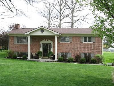 1st image of 102 Ashworth Dr