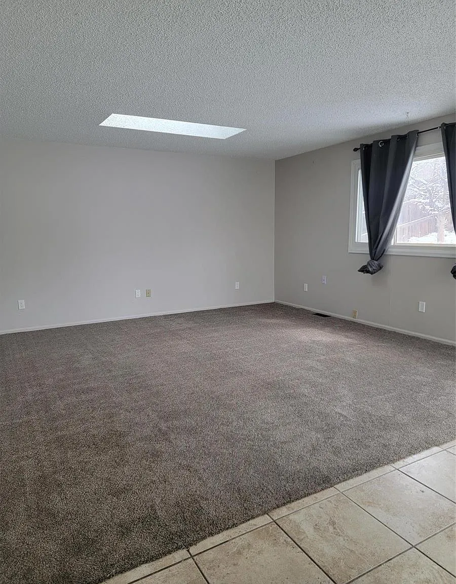 4 bed, 2.0 bath, 1792 sqft, $2,800 — Photo 2