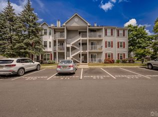 28 Dartmouth Way, North Brunswick, NJ 08902