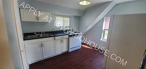 3014 McArthur Photo 1