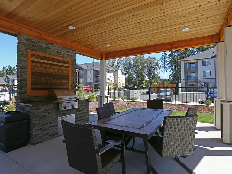 Pioneer Vista — Photo 6