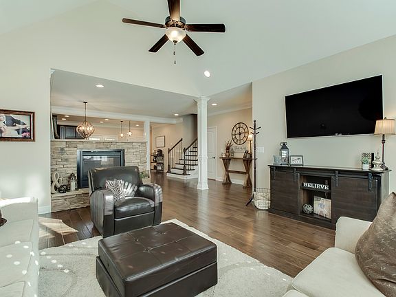 5th image of 8312 Shoregate Ln