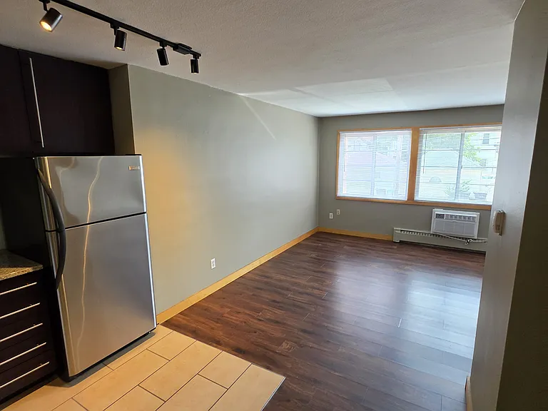 3013 Grand Ave S #203 — Photo 3